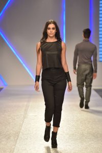 This spring /summer a pair of skinny MCK skinny 100% cotton trousers is must have.